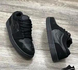 Nike Air Jordan 1 Low “Triple Black”
