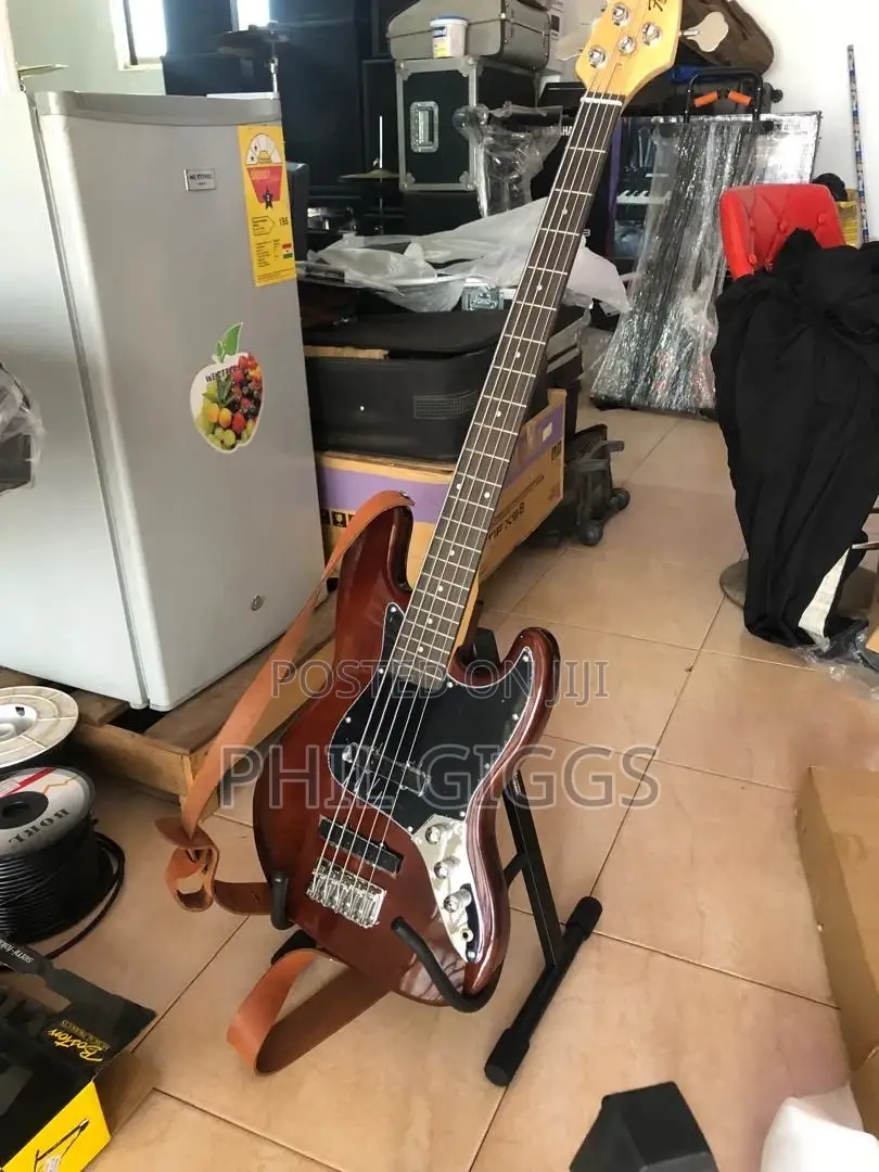 Marcus Miller,Ibanez Bass Guitar