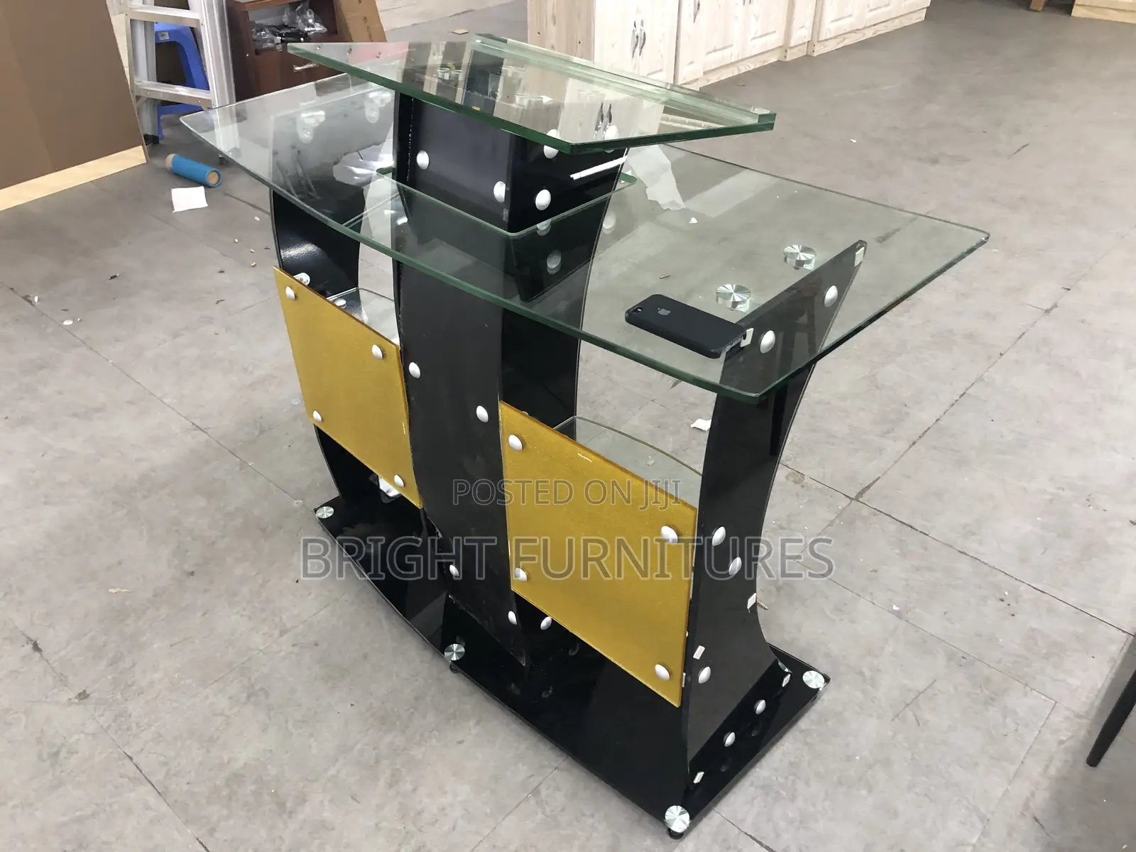 Pulpit Available for a Cool Price