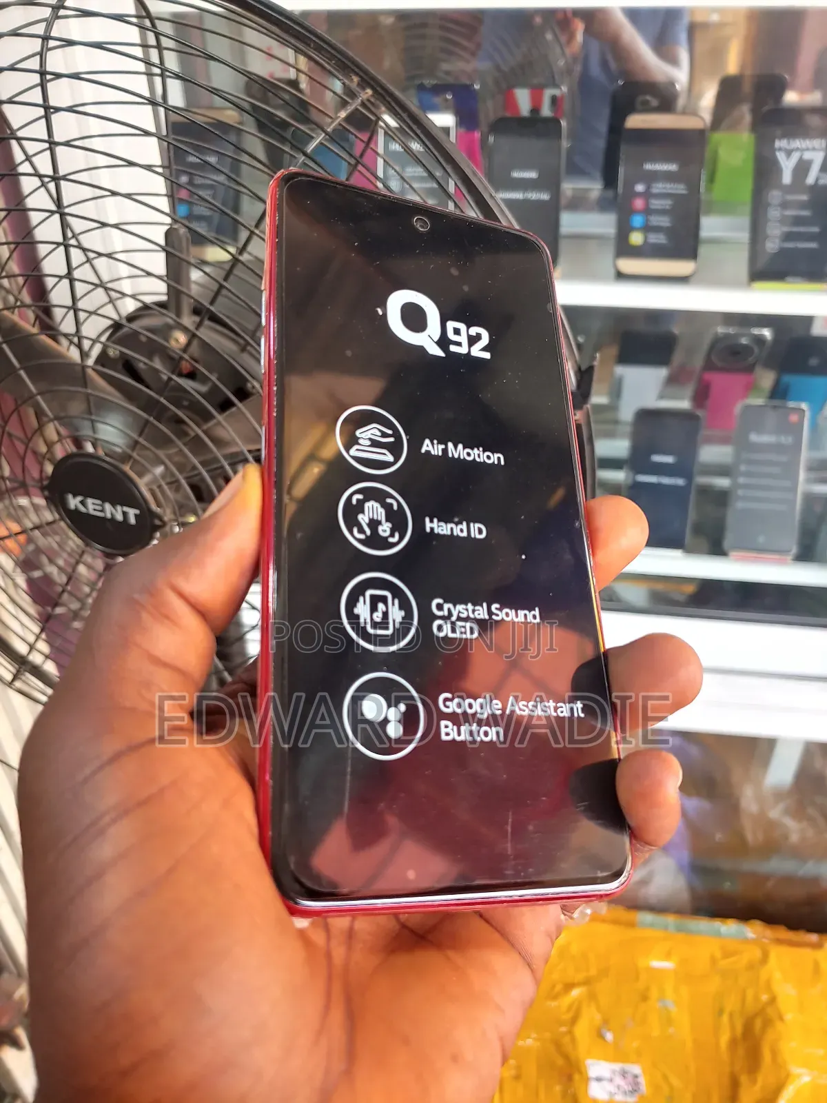 New LG Q92 128 GB Red