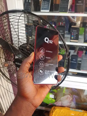 New LG Q92 128 GB Red
