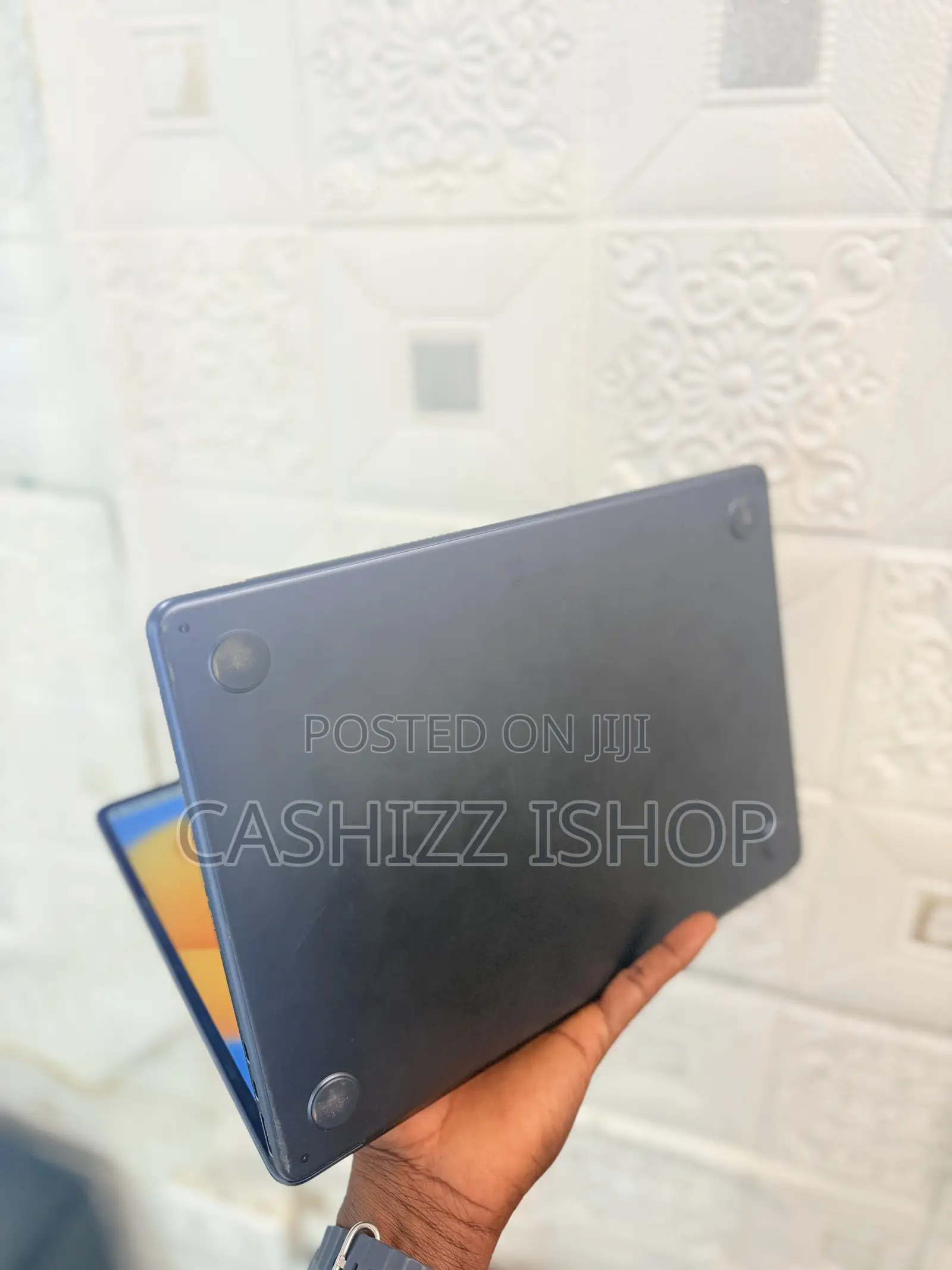Laptop Apple MacBook Air 2022 M2 8GB Apple M2 SSD 256GB