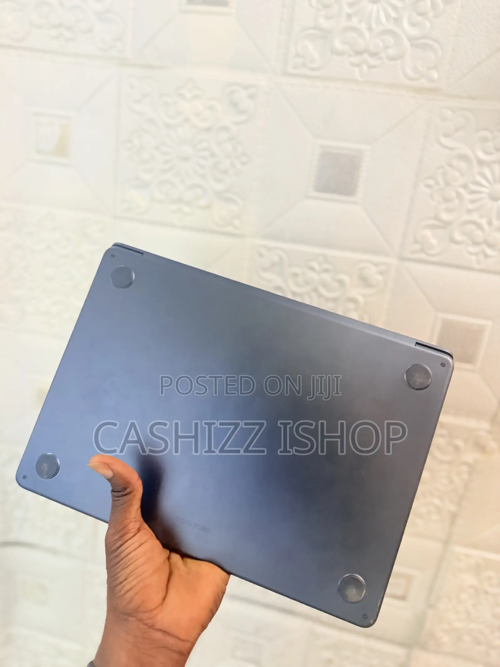 Laptop Apple MacBook Air 2022 M2 8GB Apple M2 SSD 256GB