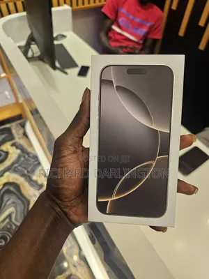 New Apple iPhone 16 Pro Max 256 GB Gold 