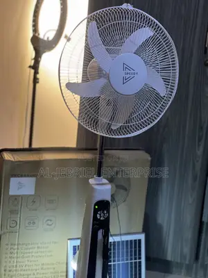 16” RECHARGEABLE FAN WITH 2 Bulbs and Remote Control