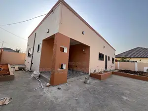 3bdrm House in Oyarifa for sale