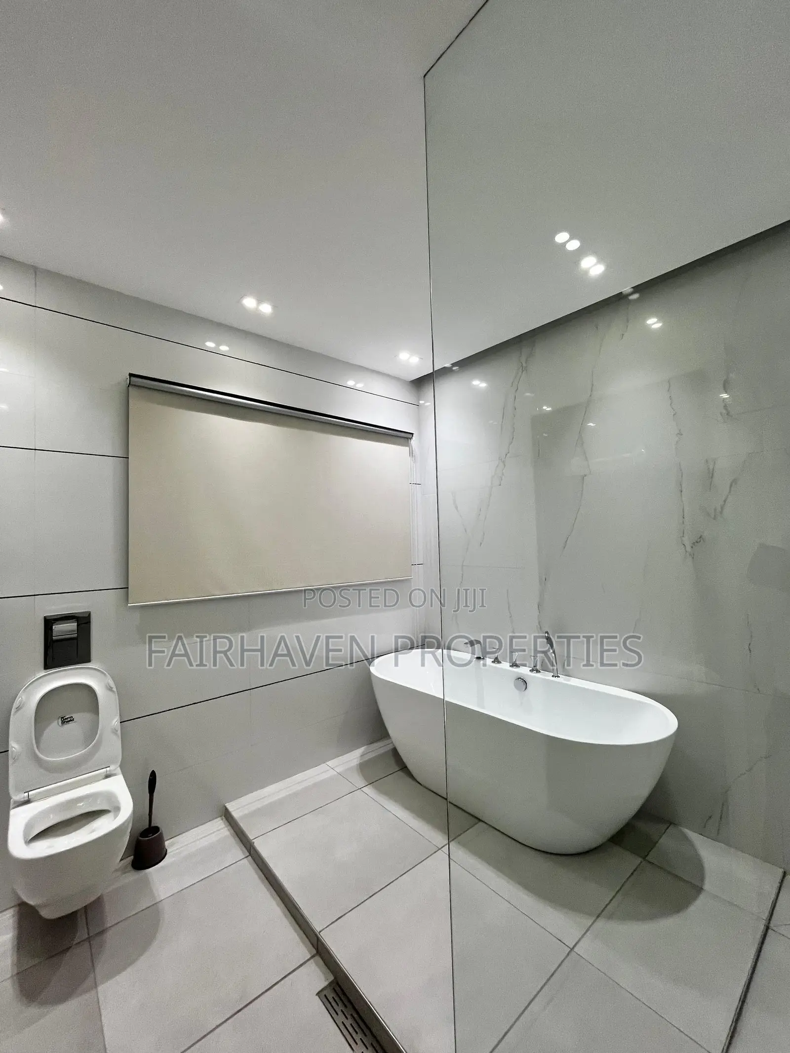 6bdrm House in Cantonment, Cantonments for sale