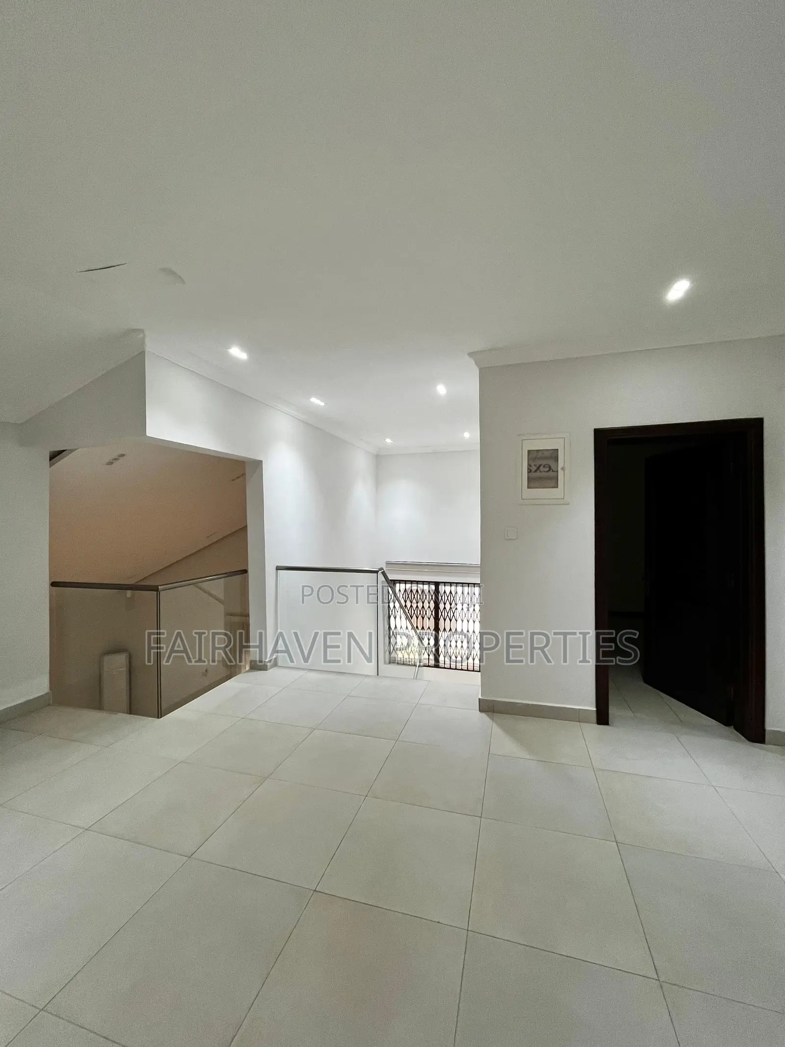 6bdrm House in Cantonment, Cantonments for sale