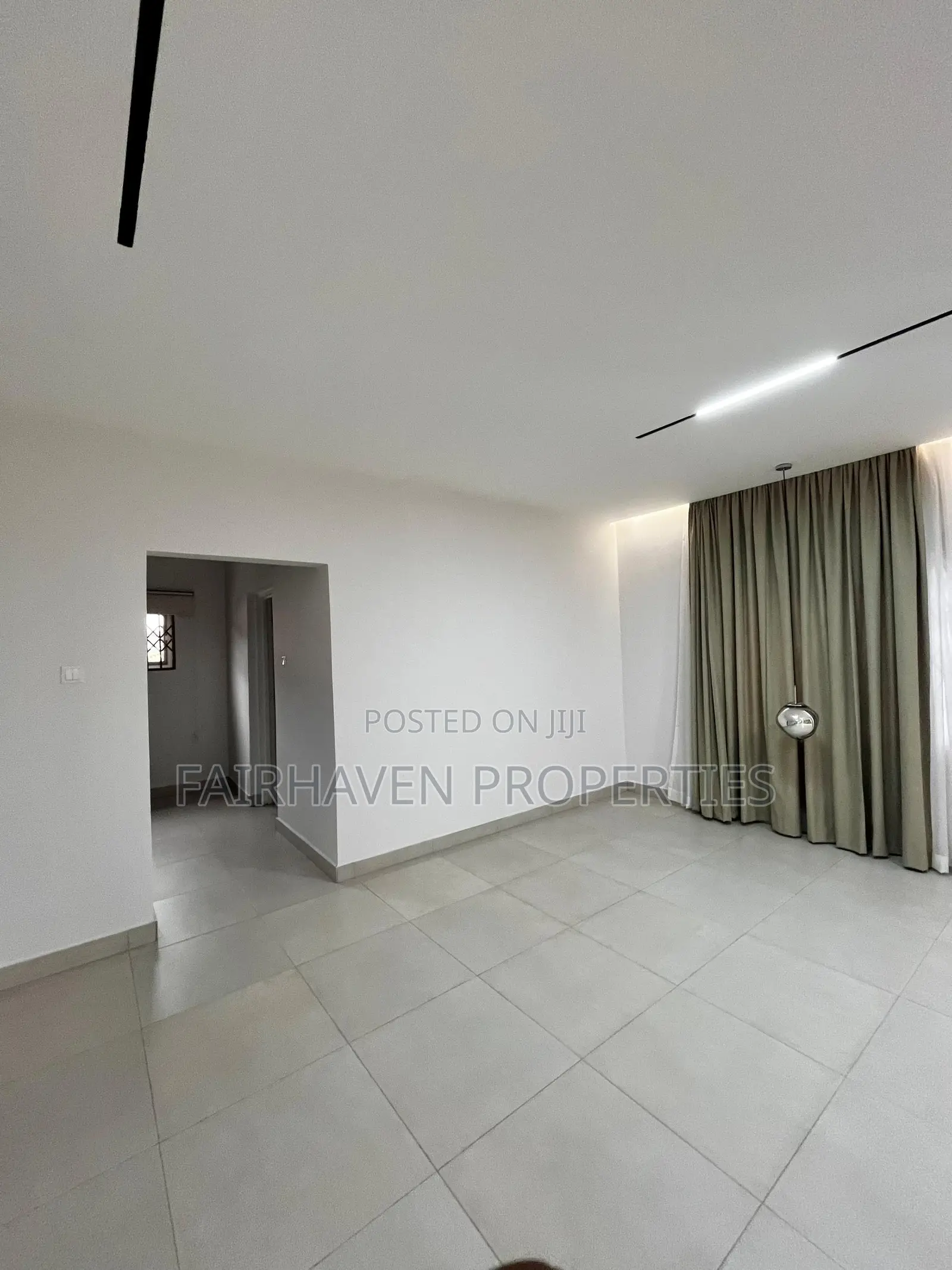 6bdrm House in Cantonment, Cantonments for sale