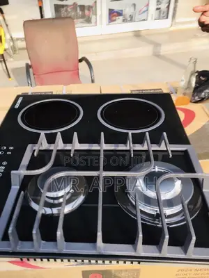 Well Design Kenwood 2 Gas + 2 Electric Built-in Cooker.