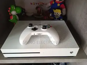 Xbox One S With 20 Games 1tb