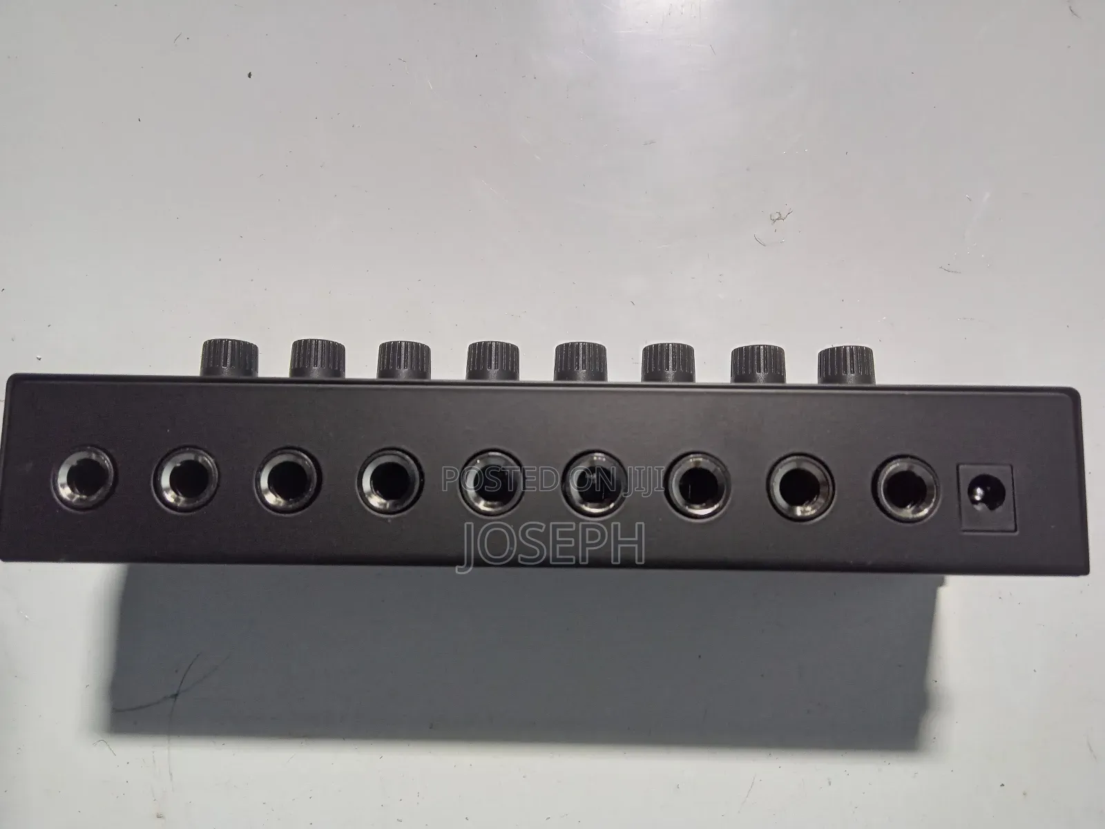 Headphone Amplifier Splitter 8 Input