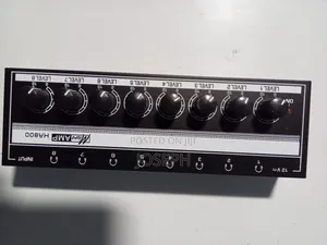 Headphone Amplifier Splitter 8 Input