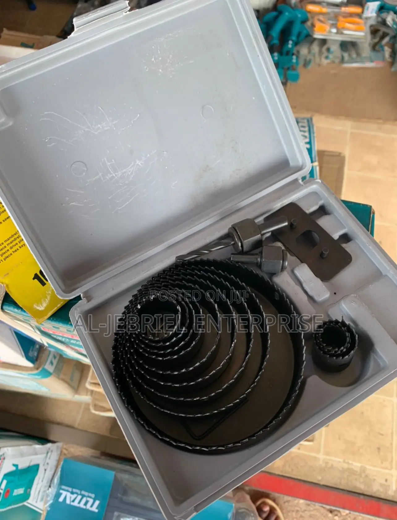 16 Piece Bi-Metal Hole Saw Kit Professional Hole
