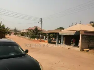 4bdrm House in Oduom Behind St, Kumasi Metropolitan for sale
