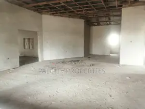 4bdrm House in Oduom Behind St, Kumasi Metropolitan for sale