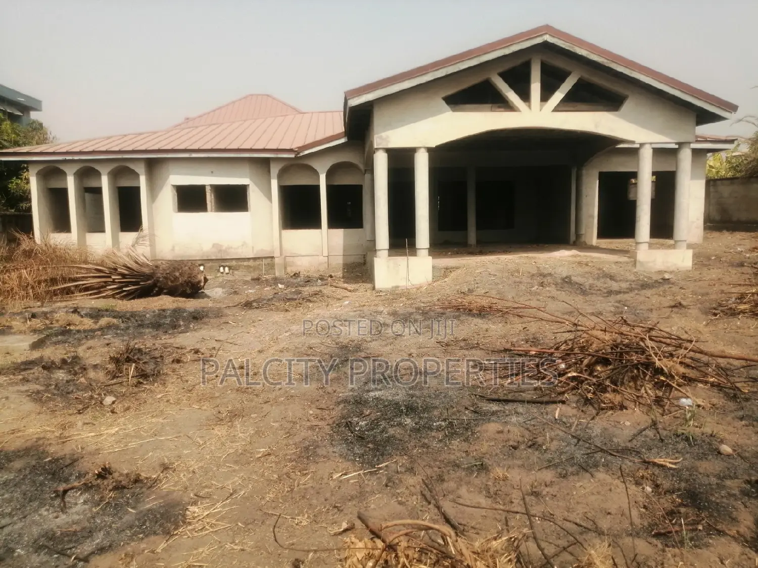 4bdrm House in Oduom Behind St, Kumasi Metropolitan for sale