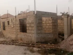 3bdrm House In Duase Behind Garden City University For Sale