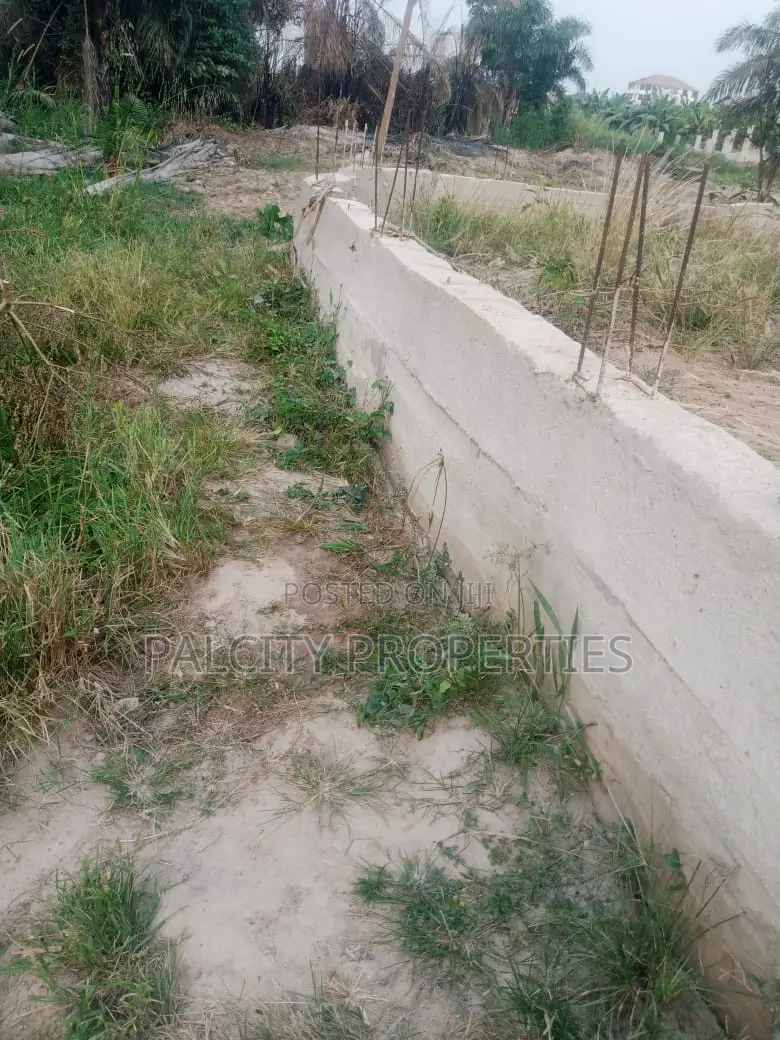 3bdrm House In Duase Behind Garden City University For Sale