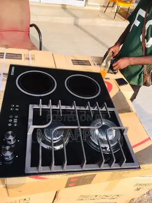 Fantastic Kenwood 60cm 2 Gas + 2 Electric Cooker.