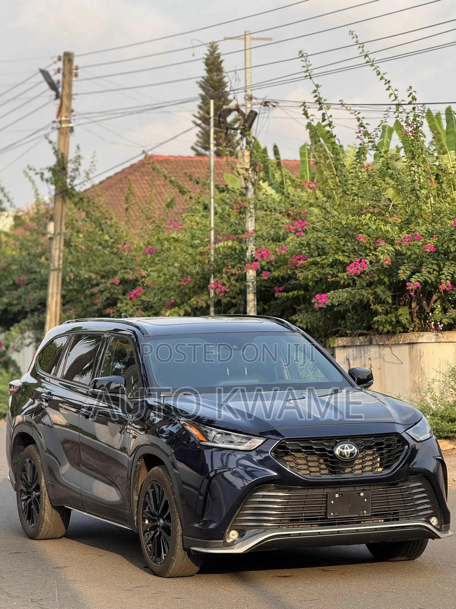 Toyota Highlander XSE AWD 2024 Blue