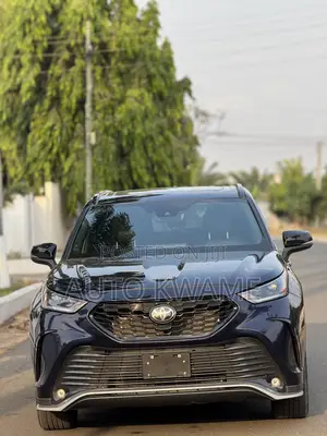 Toyota Highlander XSE AWD 2024 Blue