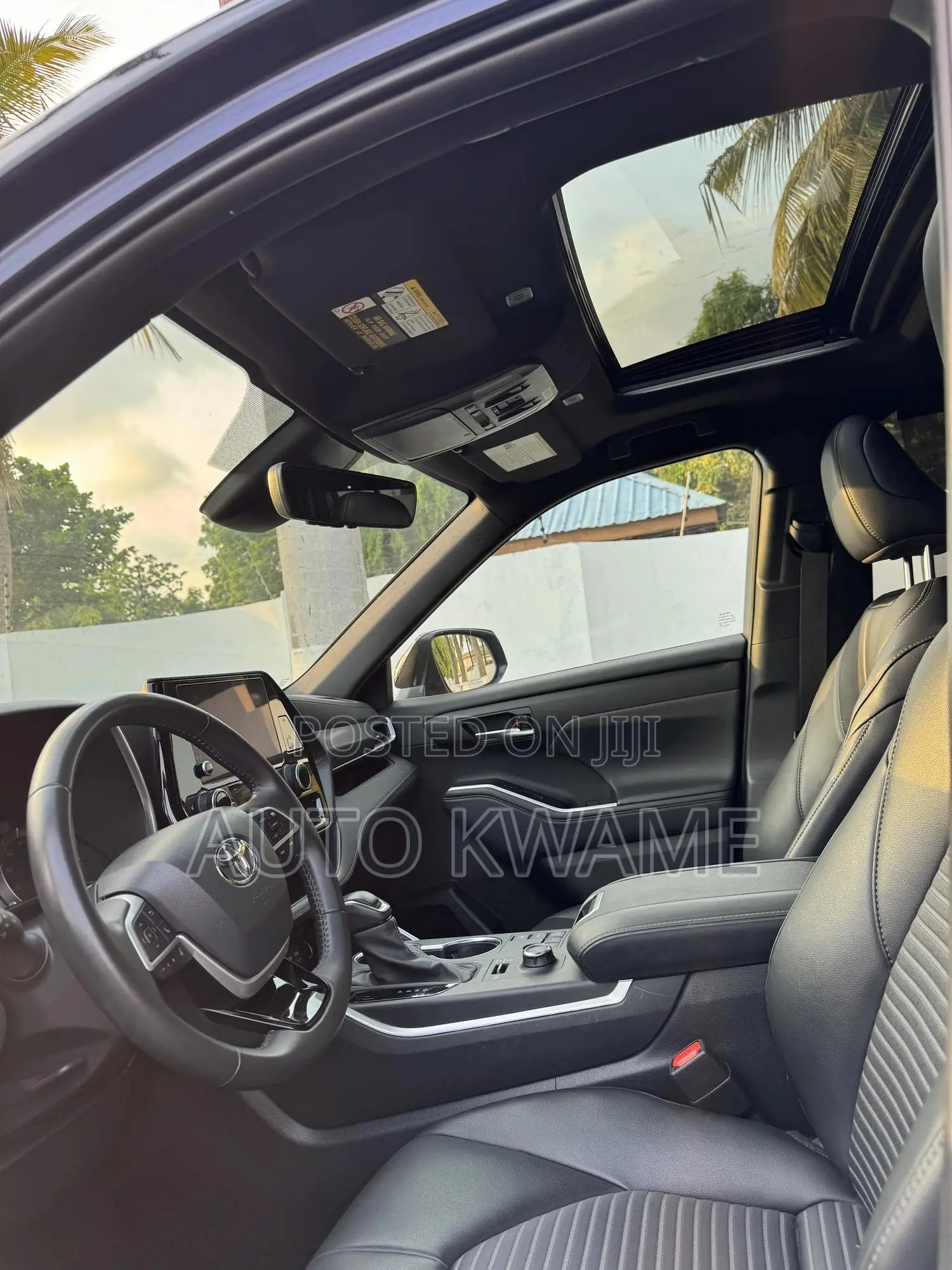Toyota Highlander XSE AWD 2024 Blue