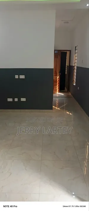 1bdrm Apartment in Dansoman Exhibition for rent