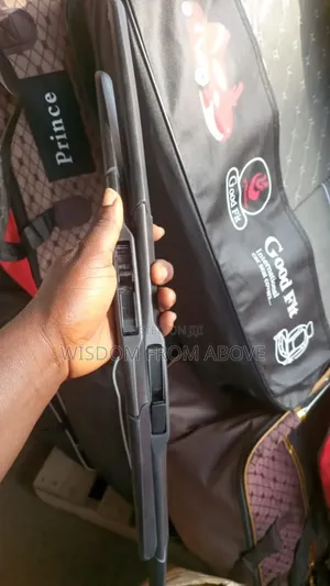 Lockers Wiper Blade Available for All Cars Call Us