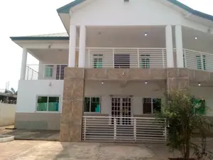 6bdrm Mansion in Gh Home, Commandos for sale
