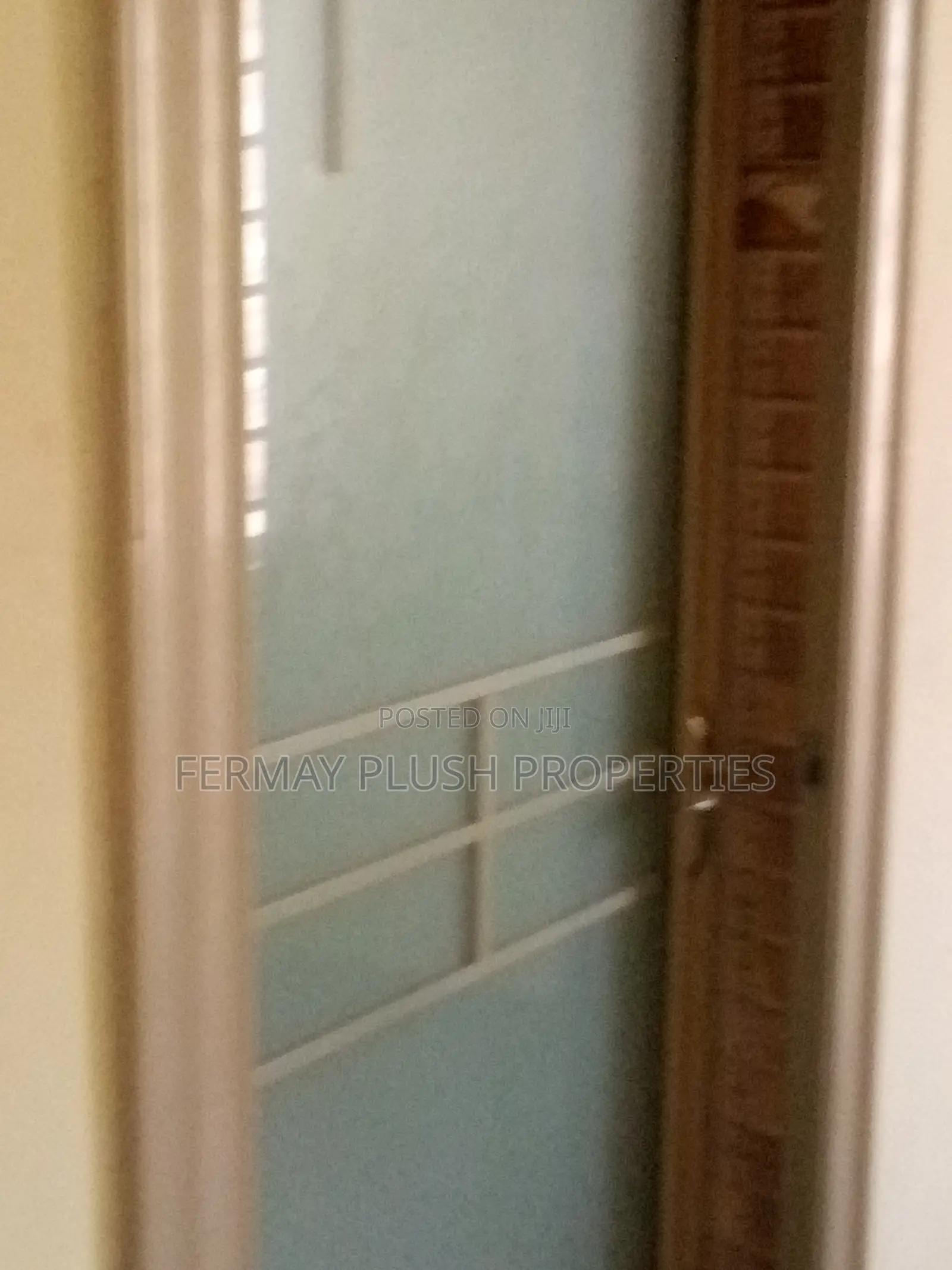 6bdrm Mansion in Gh Home, Commandos for sale