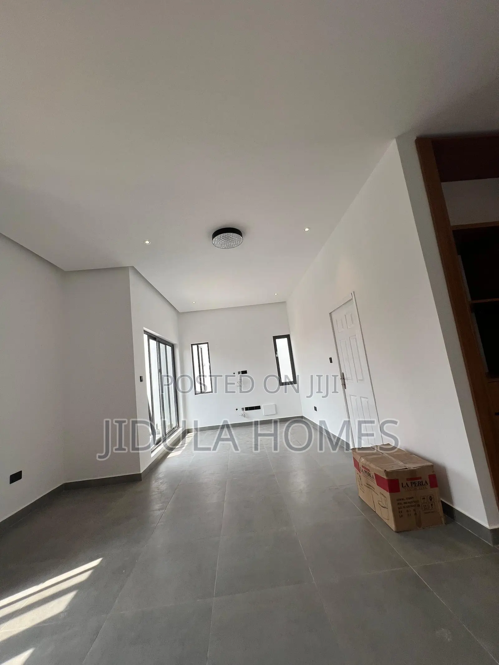 3bdrm Duplex in Oyarifa for sale