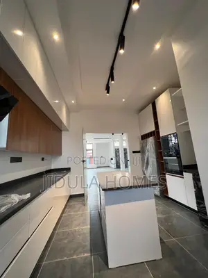 3bdrm Duplex in Oyarifa for sale