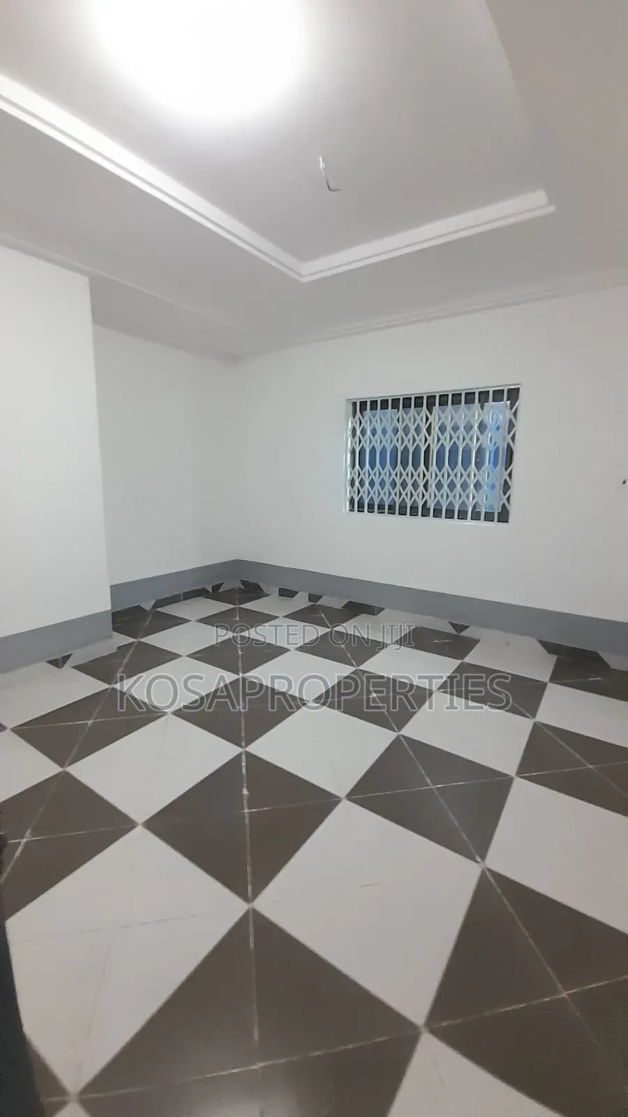 6bdrm House in Amanfrom Peace Town, Kasoa for sale