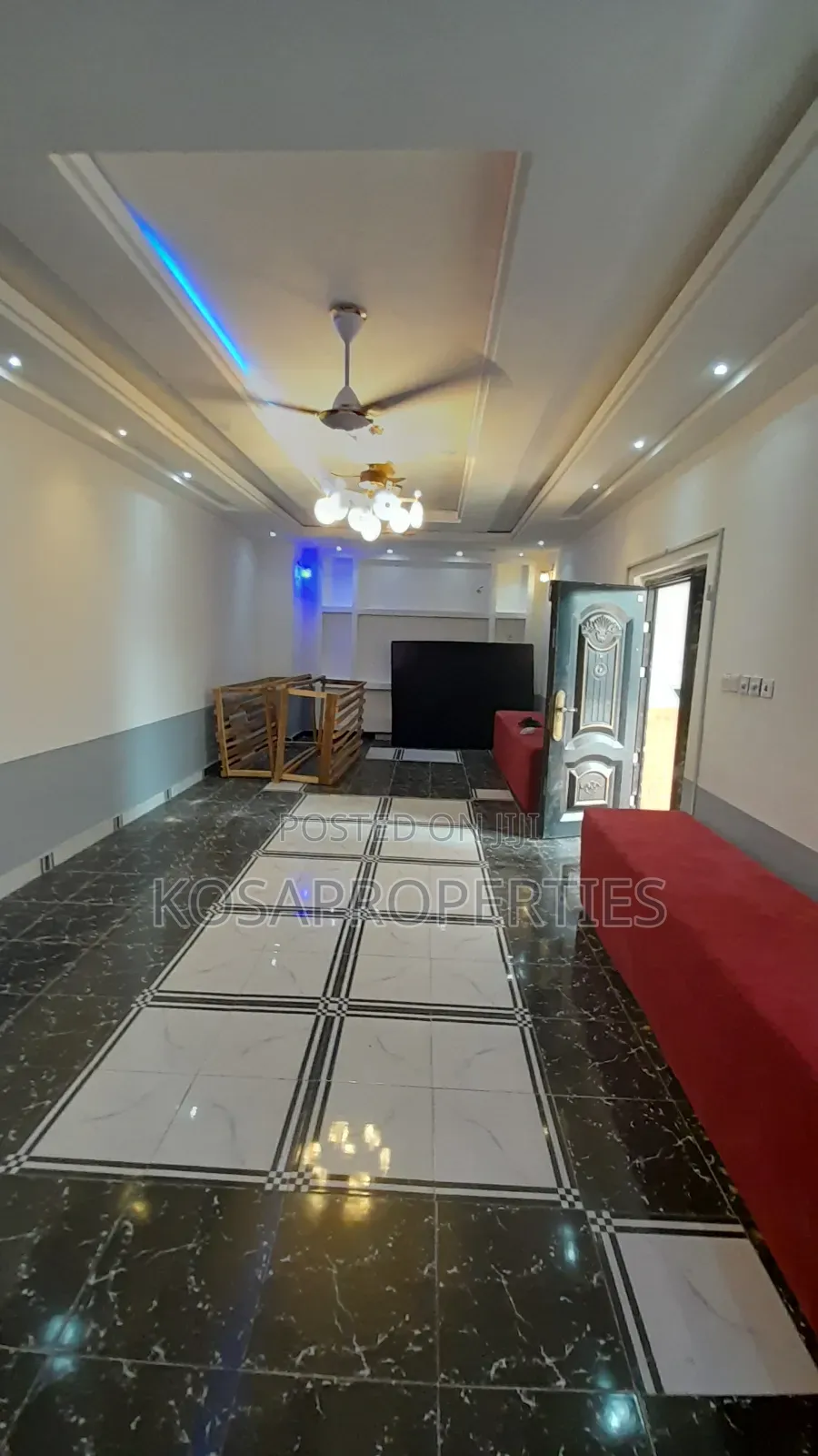 6bdrm House in Amanfrom Peace Town, Kasoa for sale