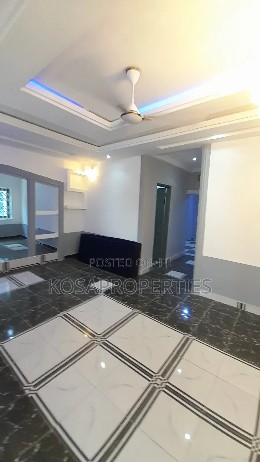 6bdrm House in Amanfrom Peace Town, Kasoa for sale