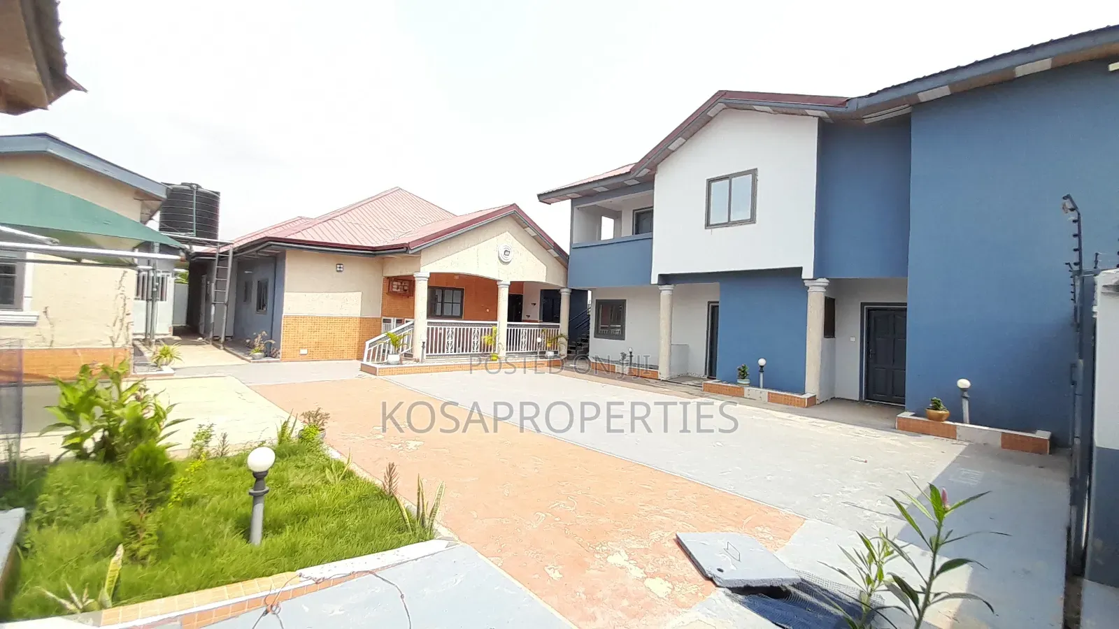 6bdrm House in Amanfrom Peace Town, Kasoa for sale