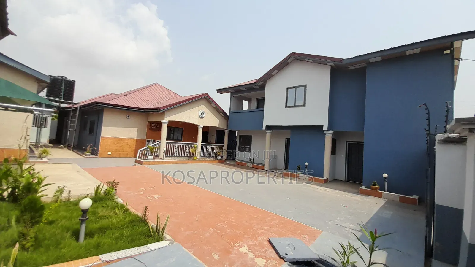 6bdrm House in Amanfrom Peace Town, Kasoa for sale