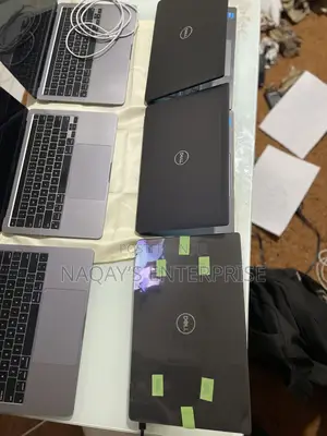 Laptop Apple MacBook Pro 2018 16GB Intel Core I7 HDD+SSD 256GB