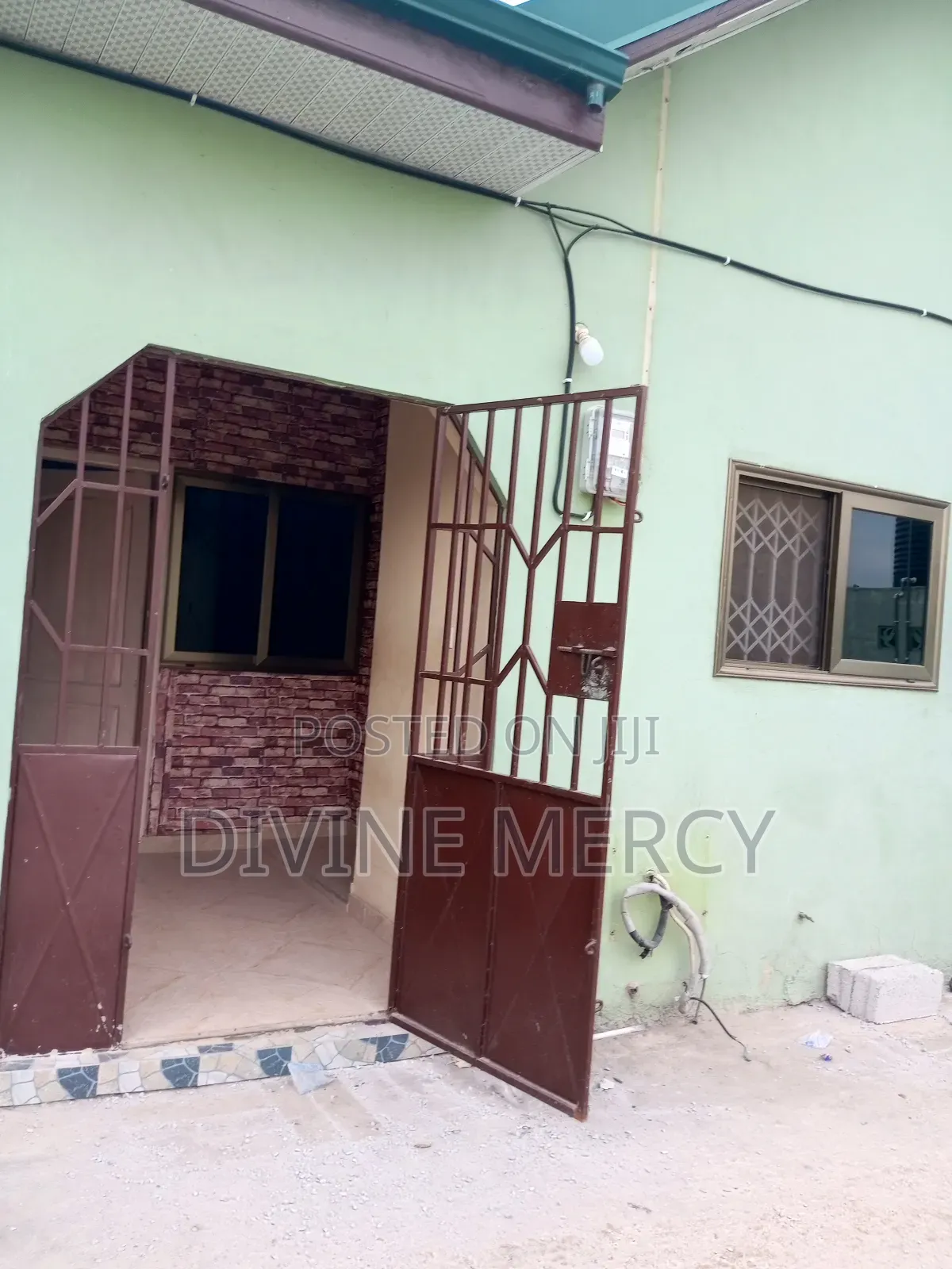 1bdrm Apartment in Obum Road, Awutu Senya East Municipal for rent