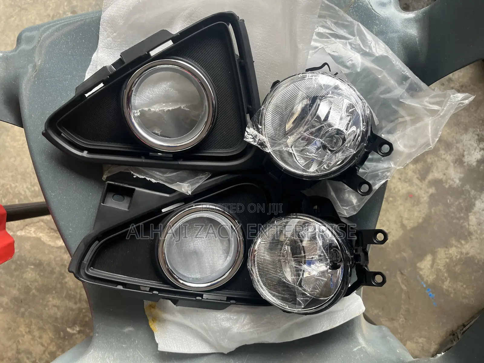 RAV 4 2017 Foglight and Cover