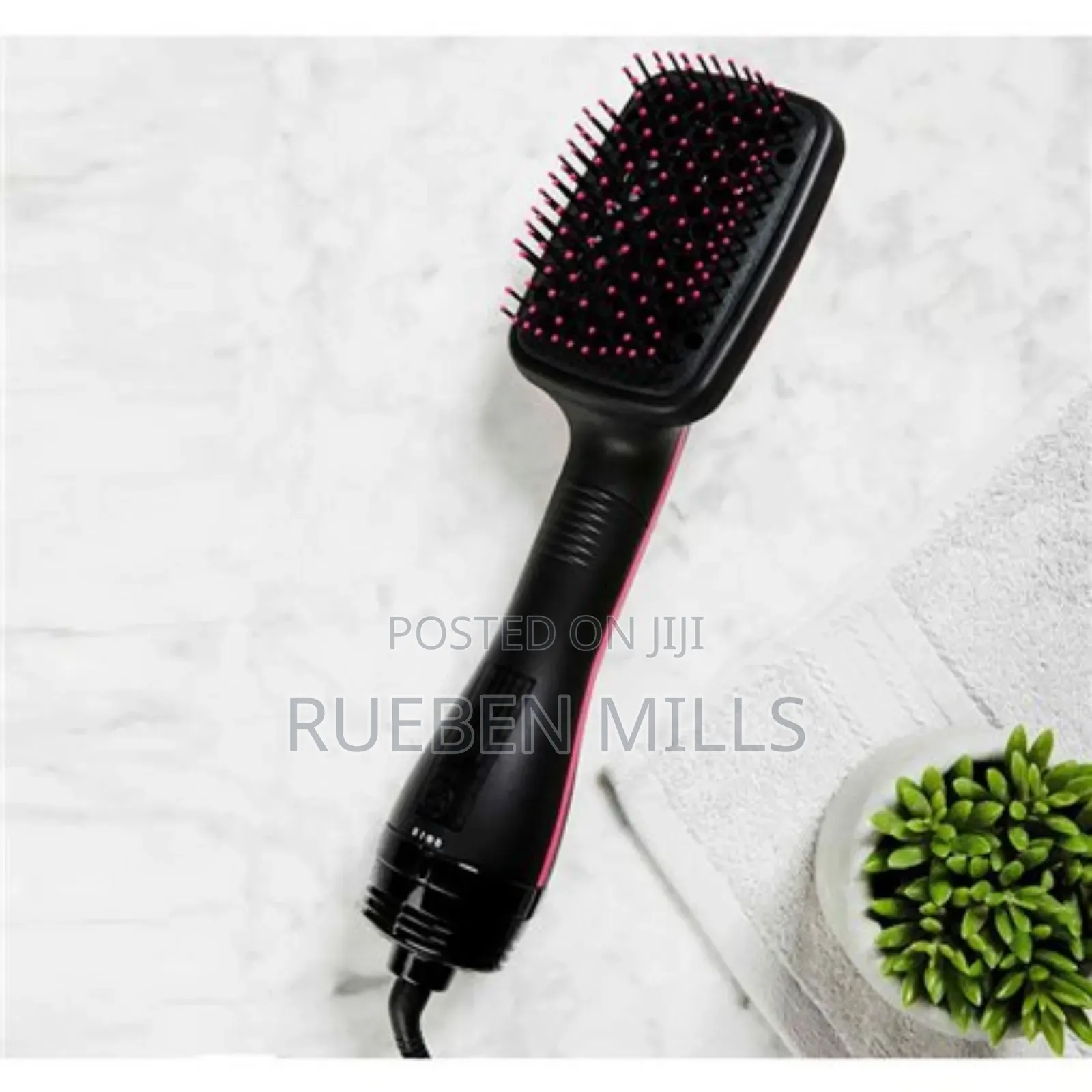 One-Step Smoothing Hair Dryer Brush Straightener 2-in-1