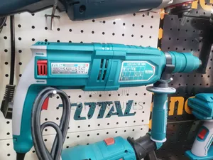 Total 800W Rotary Hammer - 2 Chucks