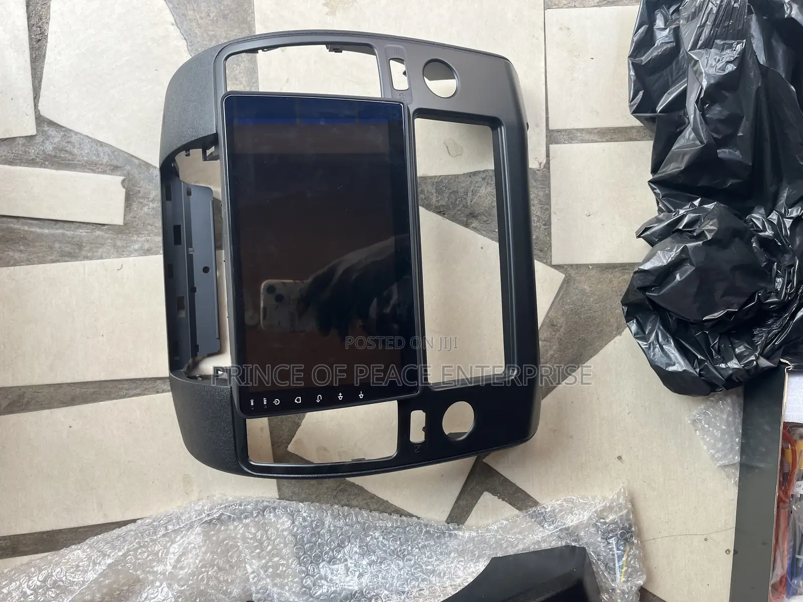 Nissan Navara 2006 Android and Car Play Screen ( 4+32GB )