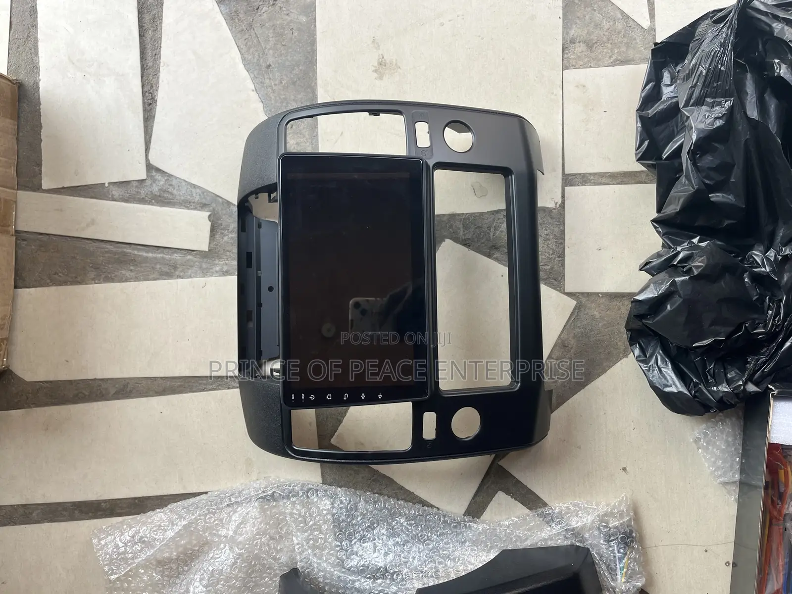 Nissan Navara 2006 Android and Car Play Screen ( 4+32GB )