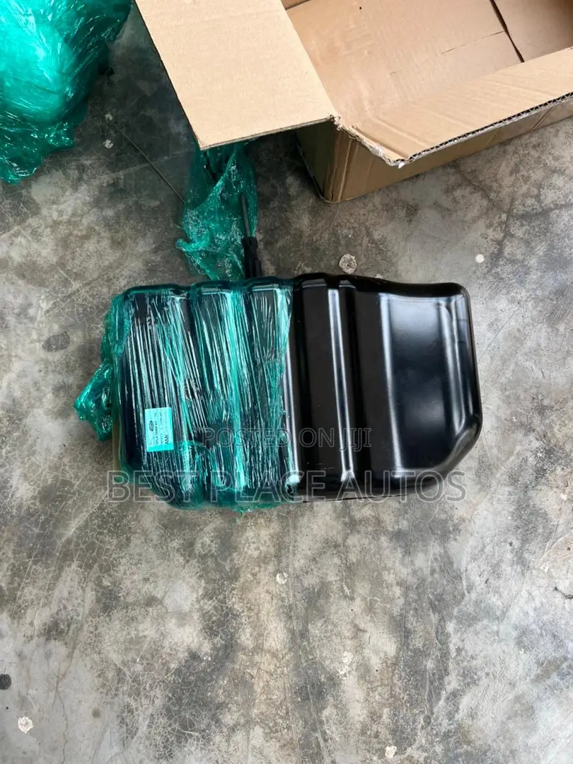 Range Rover Vouge 2022 Air Suspension Compressor Pump