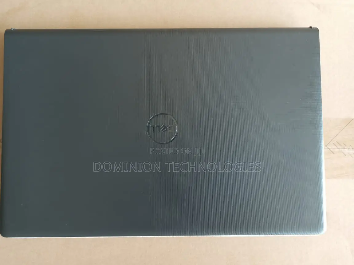 New Laptop Dell Vostro 3520 4GB Intel Core I5 SSD 256GB