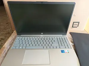New Laptop HP 8GB Intel Core I7 SSD 512GB