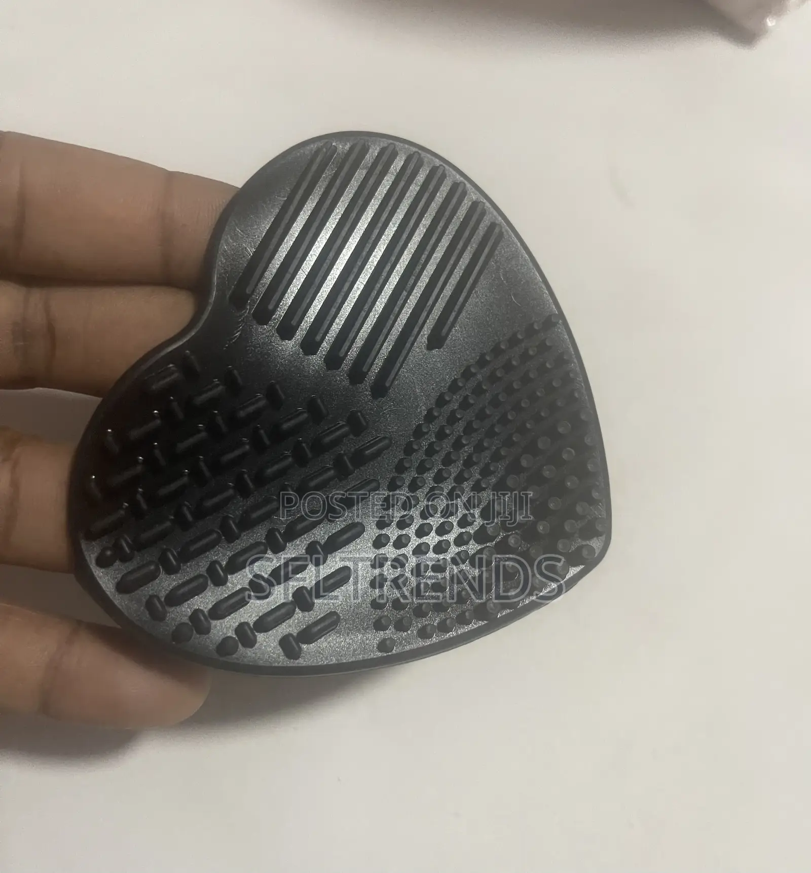 Brush Blender Cleaning Pad
