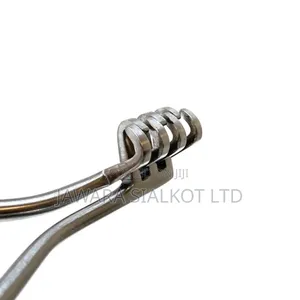 Self Retaining Retractor